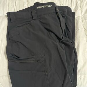 Duluth Men’s Flexpedition Standard Fit Cargo Pants